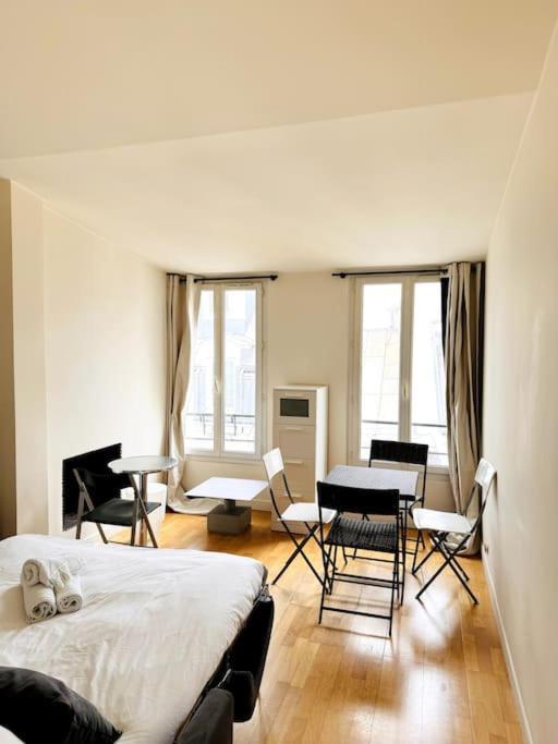 Appartamento Coeur De Paris - Paris 1Er Esterno foto